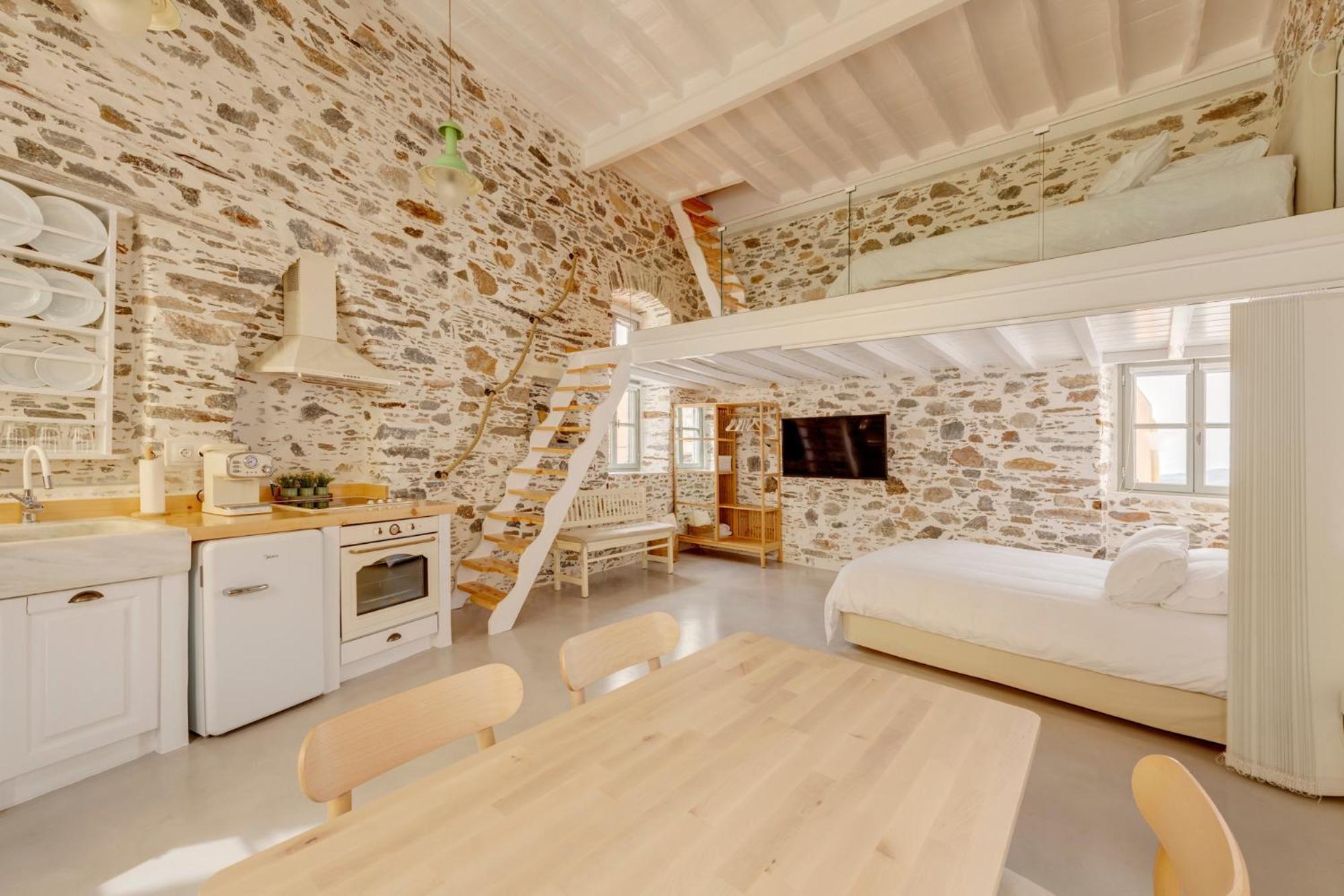 Artdecosyros Superior *